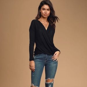 Lulu’s jordyn black surplice sweater - S